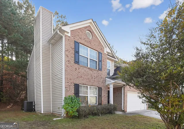 Photo 4 of Sale Pending at 6837 Mahonia Pl, Lithonia, GA 30038 | MLS# 10643528 | Listing updated on 2026-01-11