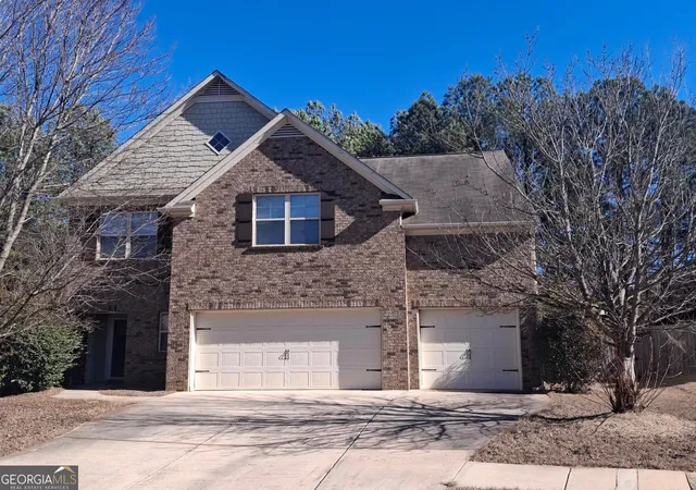 Photo 1 of Single family home for sale at 10 Dynasty Dr, Fairburn, GA 30213 | MLS# 10870942 | Listing updated on 2026-10-24