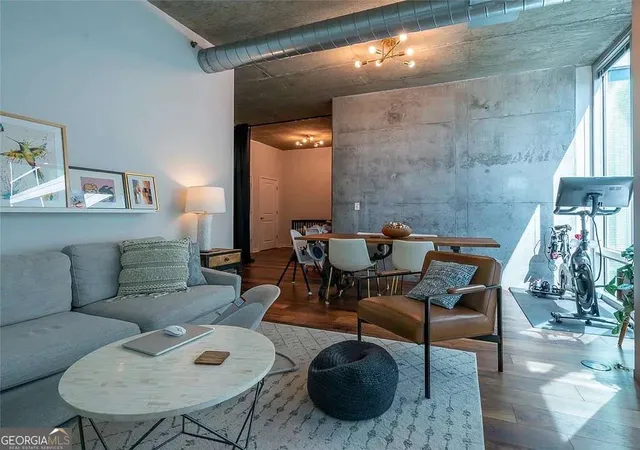 3rd image of 923 Peachtree St Ne #1221, Atlanta, GA 30309 | MLS# 10783622