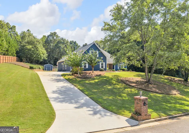 Photo 2 of Sale Pending at 2066 Pheasant Run Dr, Mcdonough, GA 30252 | MLS# 10830724 | Listing updated on 2026-09-08