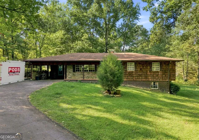 Photo 1 of Single family home for sale at 118 Diamond Dr, Chickamauga, GA 30707 | MLS# 10830099 | Listing updated on 2026-09-20