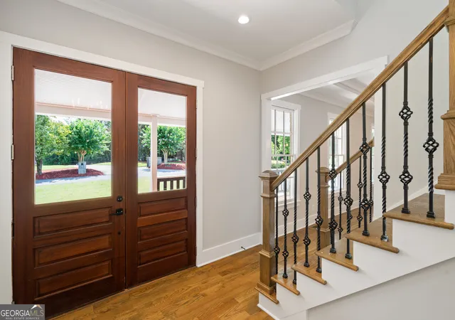 Photo 3 of Single family home for sale at 923 Oak Dr, Woodstock, GA 30189 | MLS# 10741591 | Listing updated on 2026-08-26