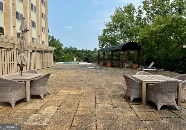2nd image of 2285 Peachtree Rd Ne, Atlanta, GA 30309