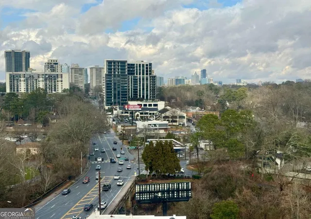 Listing Photo 3 - Condo for sale in building located at 2285 Peachtree Rd Ne, Atlanta, GA 30309 - Unit #1101