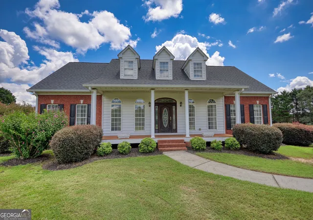 Photo 2 of Single family home for sale at 2899 N Sharon Church Rd, Loganville, GA 30052 | MLS# 10817605 | Listing updated on 2026-09-21