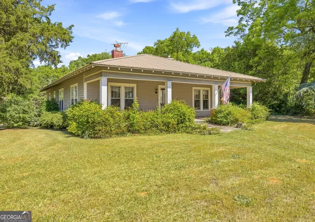 Photo 1 of Single family home for sale at 3213 Hwy 326, Commerce, GA 30530 | MLS# 10740029 | Listing updated on 2026-08-31