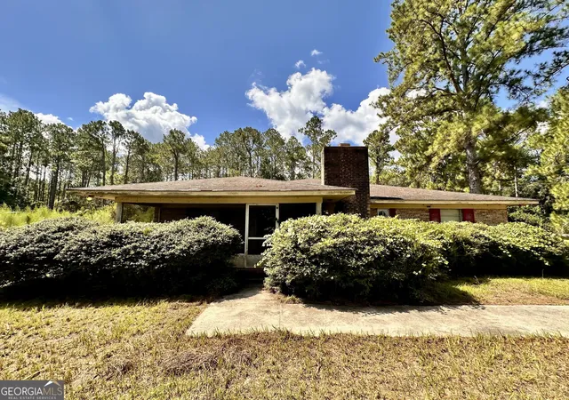 Photo 1 of Single family home for sale at 6009 James St, Manor, GA 31550 | MLS# 10819866 | Listing updated on 2026-08-19