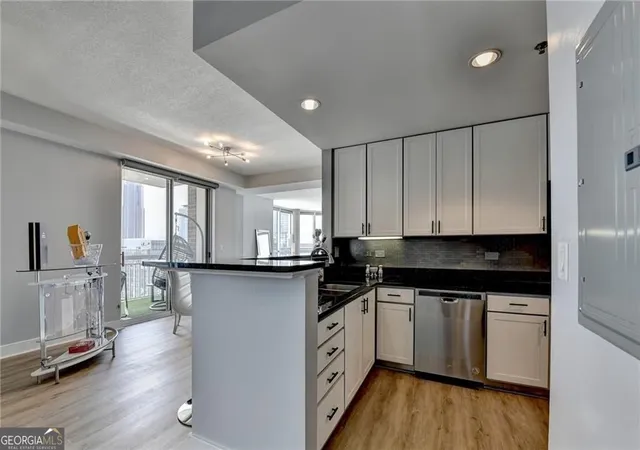 4th image of 285 Centennial Olympic Park Dr Nw #1905, Atlanta, GA 30313 | MLS# 10722559