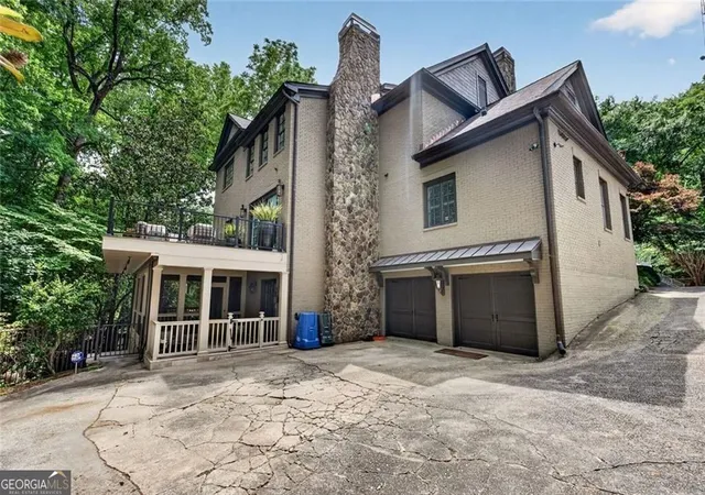 Photo 3 of Single family home for sale at 1609 Nottingham Way NE, Atlanta, GA 30309 | MLS# 10764658 | Listing updated on 2026-09-12