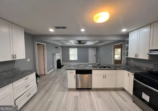 4th image of 60 Harlan Rd Sw, Atlanta, GA 30311 | MLS# 10793897
