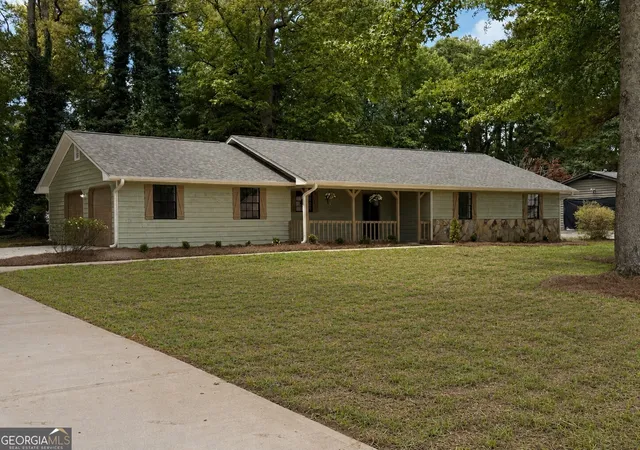 3rd image of 1903 Old Concord Dr Se, Covington, GA 30016 | MLS# 10766751
