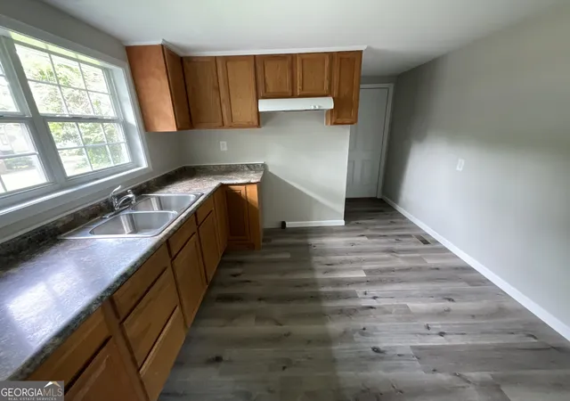 3rd image of 46 King St, Fort Valley, GA 31030 | MLS# 10775959