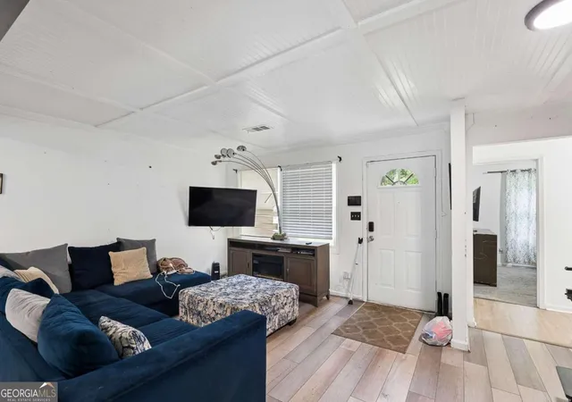 Photo 3 of Single family home for sale at 1822 Slate Rd, Ellenwood, GA 30294 | MLS# 10774925 | Listing updated on 2026-09-23