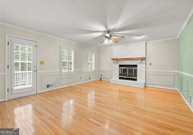 Photo 3 of Single family home for sale at 2185 Wenlok Trl NE, Marietta, GA 30066 | MLS# 10801474 | Listing updated on 2026-09-13