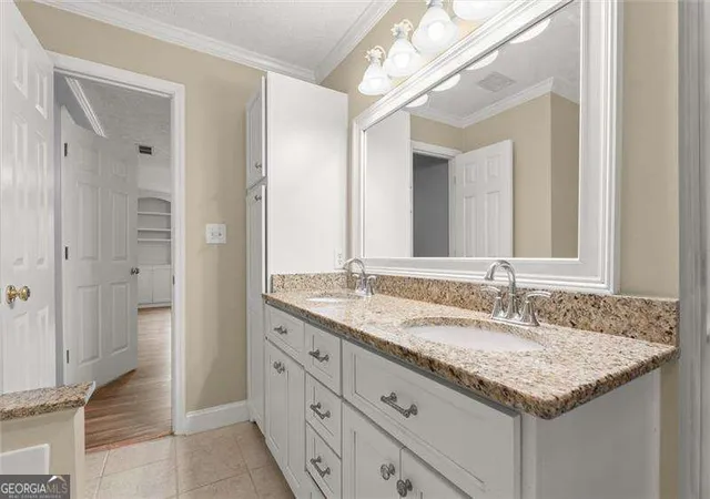 Photo 4 of Single family home for sale at 2185 Wenlok Trl NE, Marietta, GA 30066 | MLS# 10801474 | Listing updated on 2026-09-13