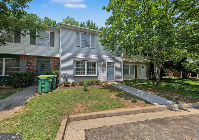 Photo 3 of Sale Pending at 6437 Meadow Rue Dr, Peachtree Corners, GA 30092 | MLS# 10794224 | Listing updated on 2026-09-15