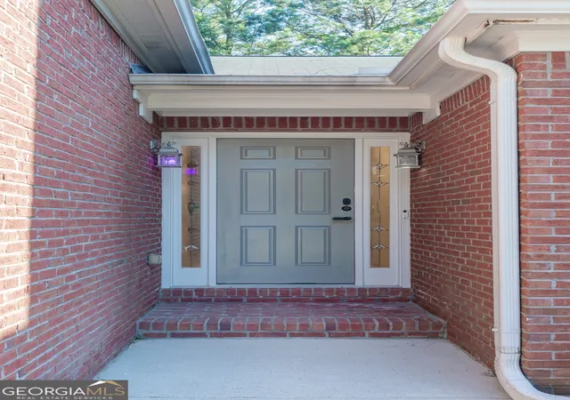 4th image of 1097 Quiet Waters Ln, Lawrenceville, GA 30045 | MLS# 10781808
