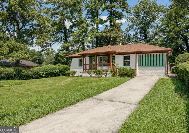 Photo 2 of Single family home for sale at 1993 Penelope St Nw, Atlanta, GA 30314 | MLS# 10769226 | Listing updated on 2026-09-25