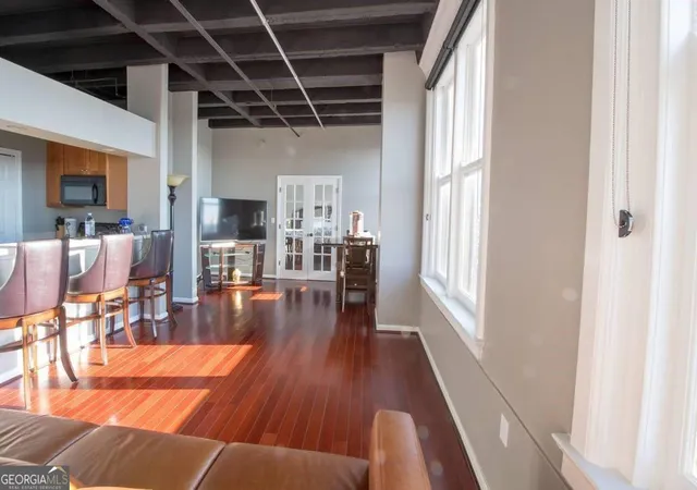 3rd image of 32 Peachtree St Nw #1607, Atlanta, GA 30303 | MLS# 10737156