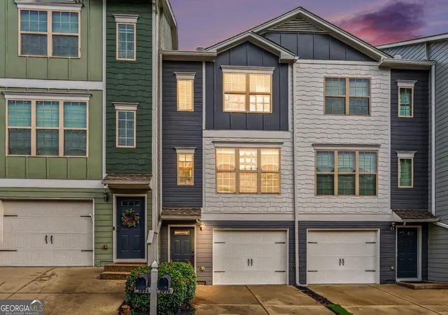 2nd image of 3030 Liberty Wy Nw, Atlanta, GA 30318 | MLS# 10830909