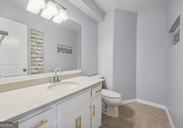 Photo 4 of Sale Pending at 5249 Golf Valley Wy, Stone Mountain, GA 30088 | MLS# 10831357 | Listing updated on 2026-10-02