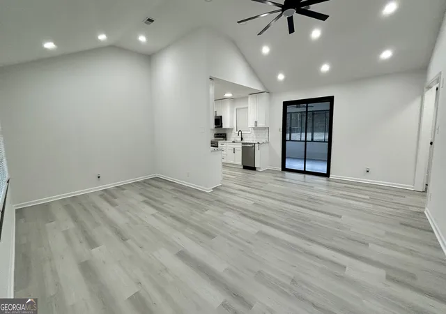 Photo 4 of Single family home for sale at 5285 Greenwood Ter, Macon, GA 31206 | MLS# 10679542 | Listing updated on 2026-05-19