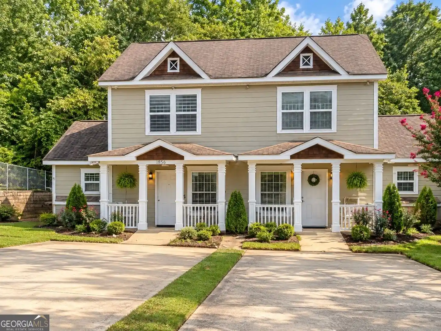 Townhouse for sale at 1011 Estes Dr Sw # B2, Atlanta, GA 30310 | MLS# 10821385