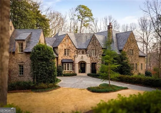 Photo 1 of Single family home for sale at 660 W Conway Dr Nw, Atlanta, GA 30327 | MLS# 10706455 | Listing updated on 2026-07-29