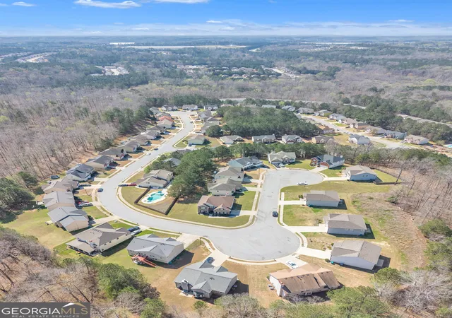 Photo 3 of Single family home for sale at 5186 Upper Elm St, South Fulton, GA 30349 | MLS# 10829582 | Listing updated on 2026-09-03