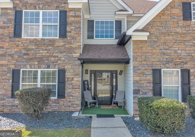 Photo 4 of Single family home for sale at 5186 Upper Elm St, South Fulton, GA 30349 | MLS# 10829582 | Listing updated on 2026-09-03