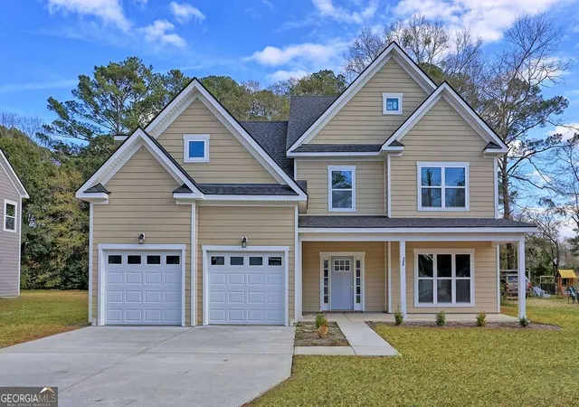 Photo 3 of Single family home for sale at 220 Skinner Ave N, Pooler, GA 31322 | MLS# 10687854 | Listing updated on 2026-08-18