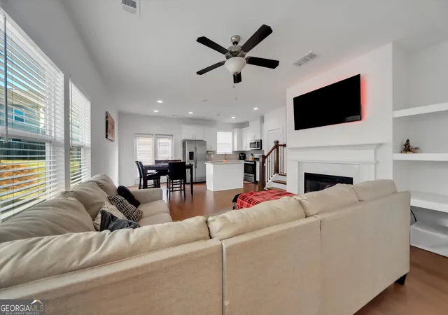 Photo 3 of Townhouse for sale at 6410 Shalks Xing Dr, Lithonia, GA 30058 | MLS# 10737329 | Listing updated on 2026-06-27