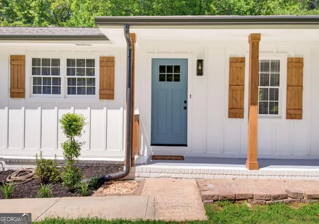 Photo 3 of Single family home for sale at 3343 Corral Dr, Marietta, GA 30066 | MLS# 10829852 | Listing updated on 2026-09-03