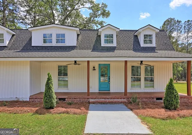 Homes for sale in Pembroke, GA | 3980 Ga Hwy 119 N, Pembroke, GA 31321 | MLS# 10775507