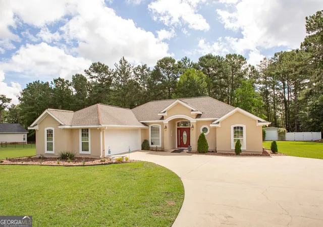 Homes for sale in Waycross, GA | 2506 Lejuene Rd, Waycross, GA 31501 | MLS# 10790372