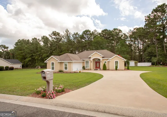Homes for sale in Waycross, GA | 2506 Lejuene Rd, Waycross, GA 31501 | MLS# 10790372