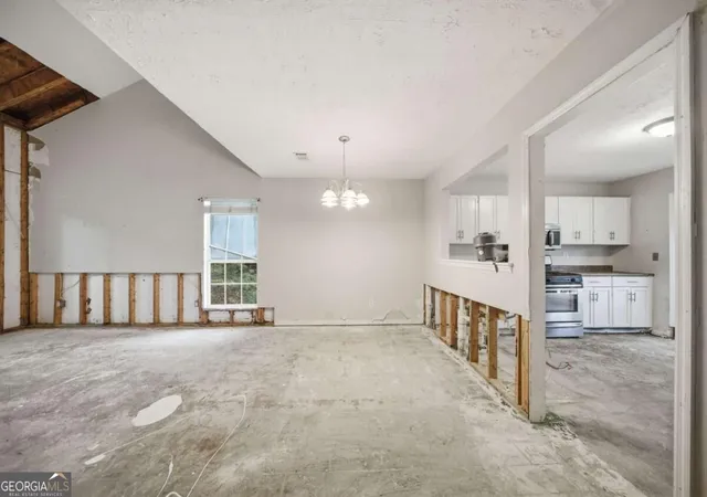Photo 4 of Single family home for sale at 5145 N Bridges Dr, Johns Creek, GA 30022 | MLS# 10834132 | Listing updated on 2026-10-12