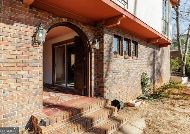 2nd image of 340 Dogwood Dr, Athens, GA 30606 | MLS# 10661306