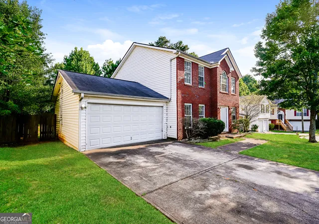 Photo 3 of Sale Pending at 5899 Heritage Park Trl, Lithonia, GA 30058 | MLS# 10801520 | Listing updated on 2026-09-10