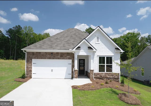 Single family home for sale at 11 Majestic Oak Cir, Dallas, GA 30132 | MLS# 10712472
