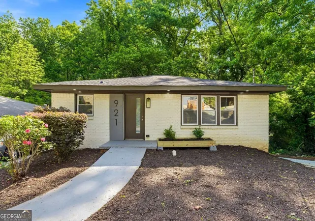 1st image of 921 Hall St, Atlanta, GA 30318 | MLS# 10818466