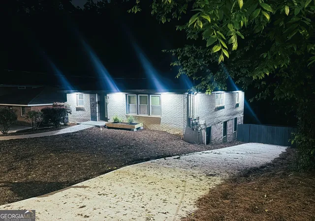 2nd image of 921 Hall St, Atlanta, GA 30318 | MLS# 10818466