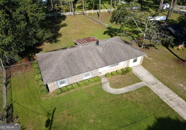 2nd image of 157 Ext N Jefferson St, Lyons, GA 30436 | MLS# 10833212