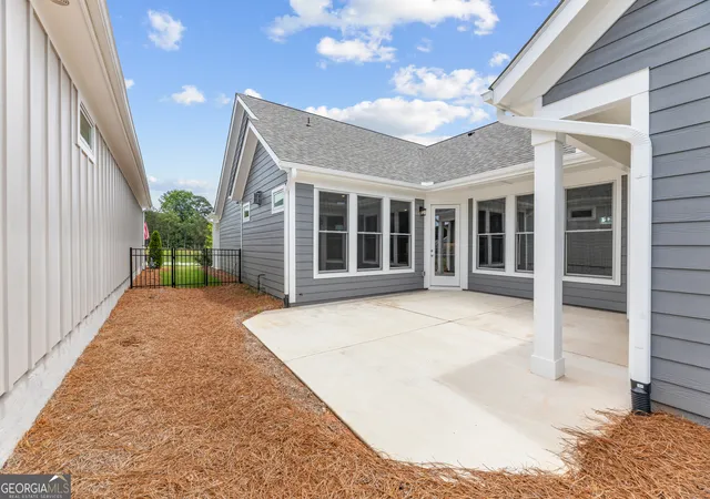 Photo 3 of Single family home for sale at 3347 Fishpond Cir, Dacula, GA 30019 | MLS# 10784309 | Listing updated on 2026-10-01