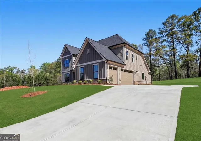 Homes for sale in Hoschton, GA | 191 Thoroughbred Run, Hoschton, GA 30548 | MLS# 10794633