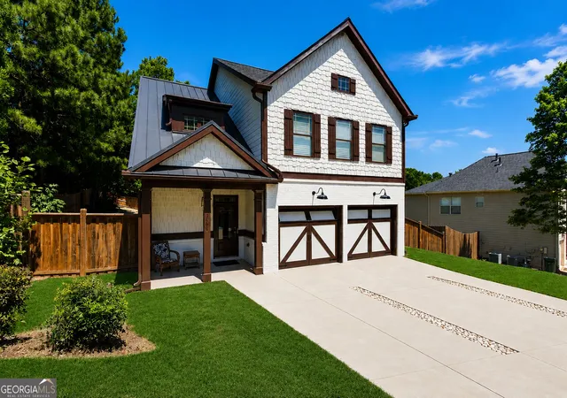Photo 2 of Single family home for sale at 2678 Sugar Mill Dr Se, Atlanta, GA 30316 | MLS# 10835390 | Listing updated on 2026-09-30