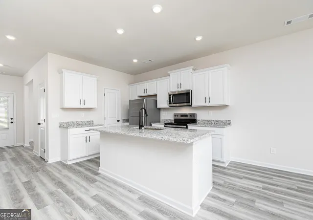 5th image of 195 Sunfish Cir, Jefferson, GA 30549 | MLS# 10817476
