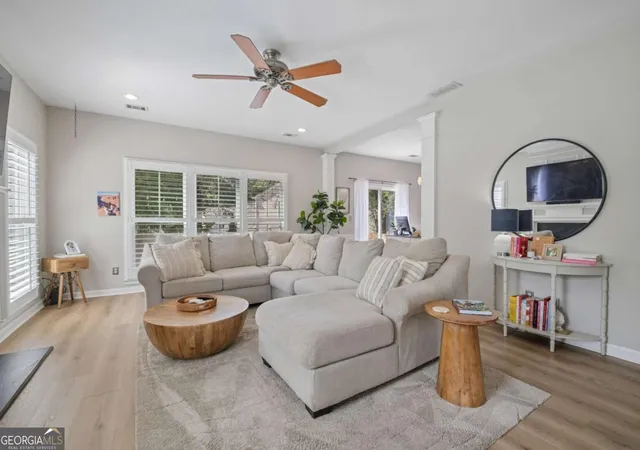 Photo 4 of Single family home for sale at 500 Rosedown Wy, Johns Creek, GA 30022 | MLS# 10811018 | Listing updated on 2026-10-20
