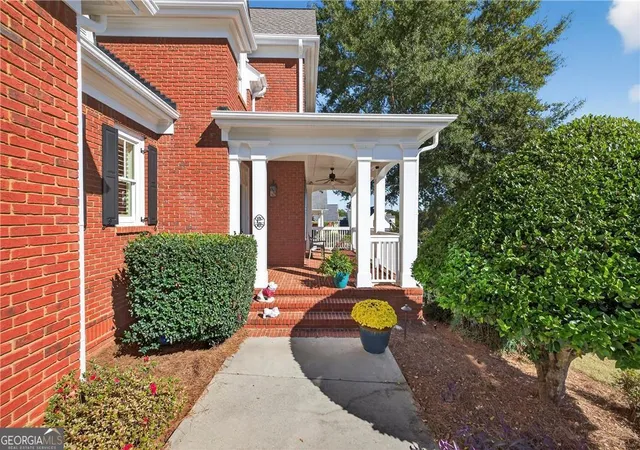 Photo 3 of Sale Pending at 675 Garden Cir, Statham, GA 30666 | MLS# 10814700 | Listing updated on 2026-10-16