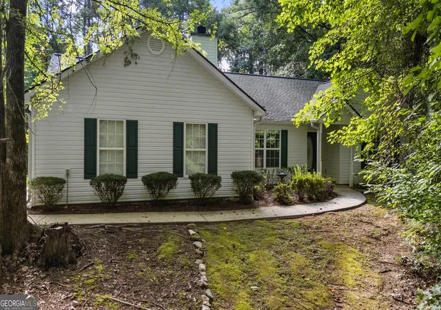 Photo 1 of Single family home for sale at 270 Hendrix Rd, Newnan, GA 30263 | MLS# 10820592 | Listing updated on 2026-09-02